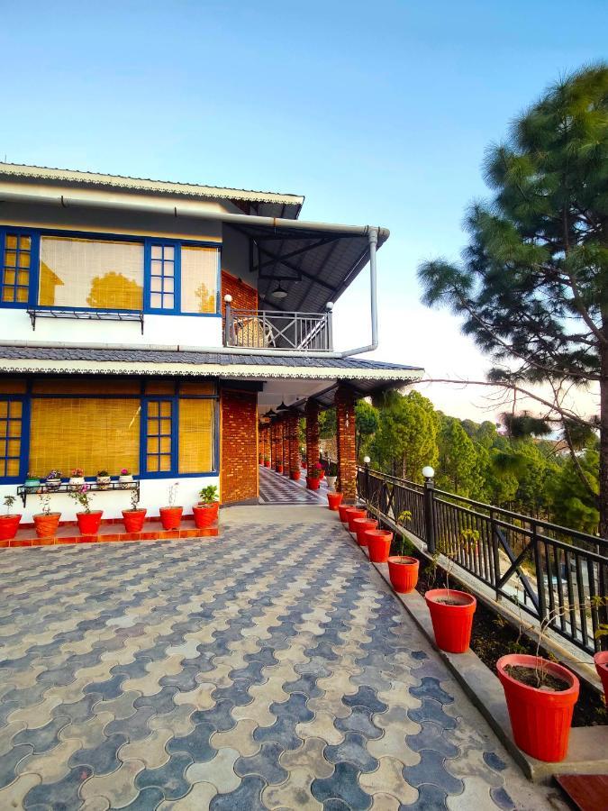 The Lanswood Estate Hotel Lansdowne Bagian luar foto